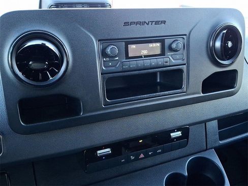 New 2025 Mercedes-Benz Sprinter 2500 image 12