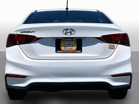 Used 2022 Hyundai Accent SE w/ Cargo Package FWD image 4