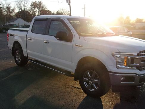 Used 2018 Ford F150 XLT w/ Equipment Group 302A Luxury AWD/4WD image 4