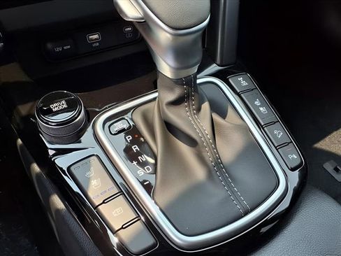 New 2025 Kia Seltos SX w/ SX Sunroof Package image 11