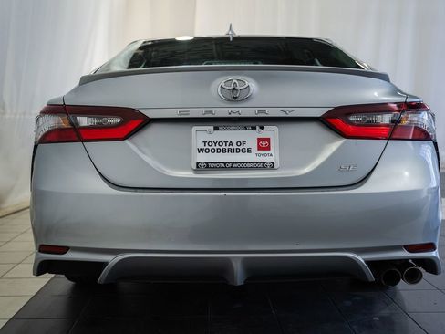 Used 2024 Toyota Camry SE image 5