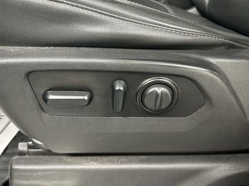 Used 2021 Chevrolet Silverado 1500 LT Trail Boss w/ Convenience Package II AWD/4WD image 10