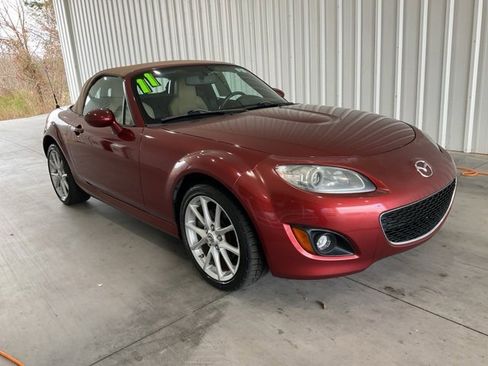 Used 2011 MAZDA MX-5 Miata Grand Touring w/ Premium Pkg image 18