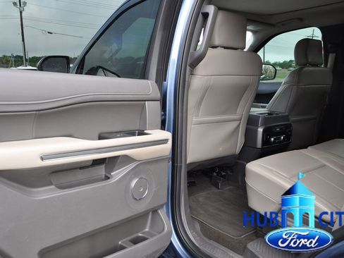 Used 2020 Ford Expedition XLT w/ Equipment Group 202A RWD image 13