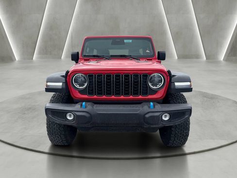 Used 2025 Jeep Wrangler Unlimited Rubicon 4xe w/ Convenience Group AWD/4WD image 2