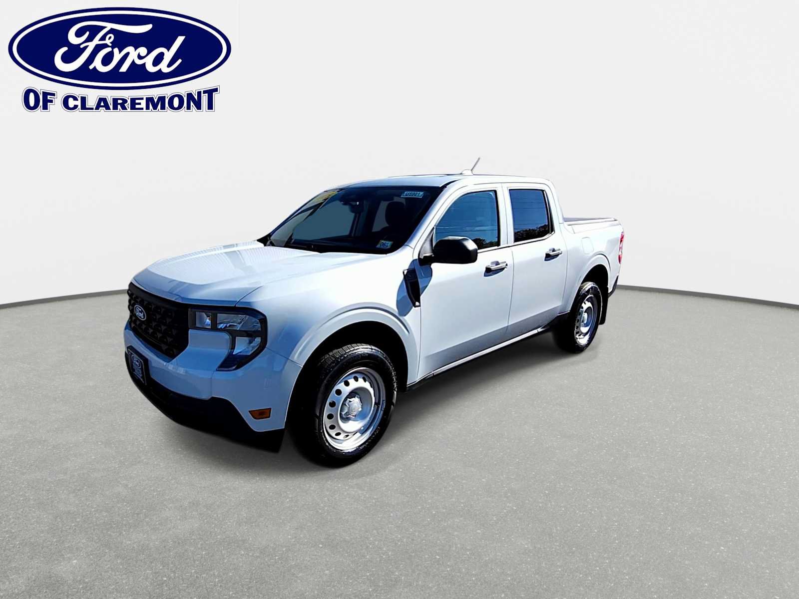 Used 2025 Ford Maverick XL w/ Equipment Group 102A AWD/4WD image 4