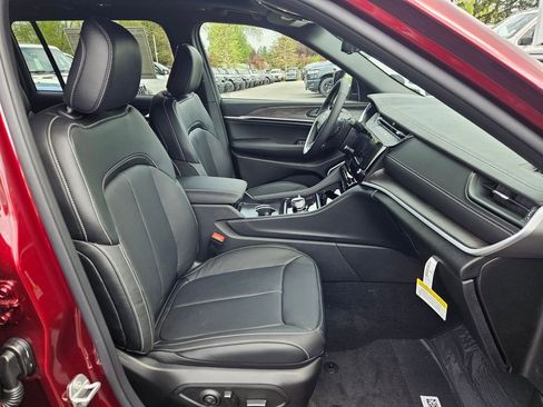 New 2026 Jeep Grand Cherokee L Limited AWD/4WD image 17