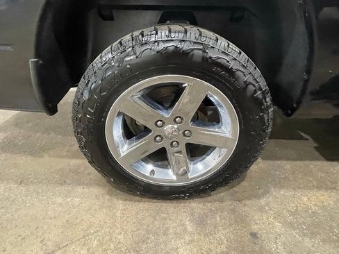Used 2015 RAM 1500 Tradesman w/ Popular Equipment Group AWD/4WD image 41