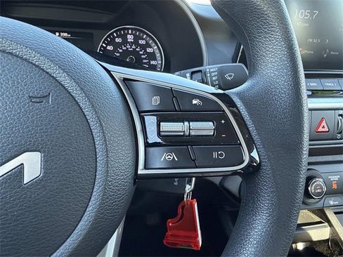 Used 2024 Kia Forte LXS image 27