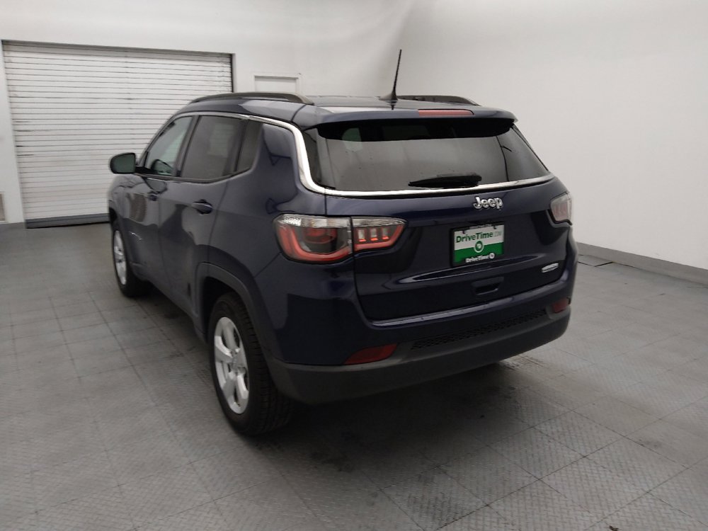 Used 2018 Jeep Compass Latitude w/ Popular Equipment Group FWD image 5