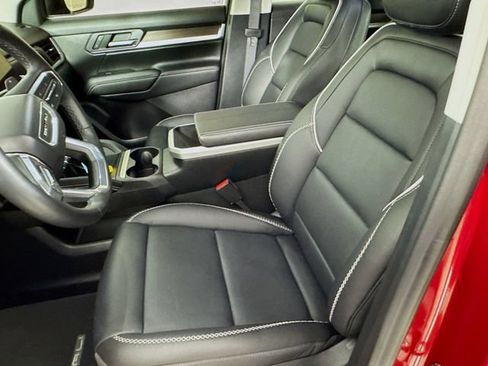 Used 2026 GMC Terrain Denali AWD/4WD image 11