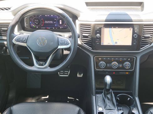 Used 2022 Volkswagen Atlas SEL R-Line AWD/4WD image 30