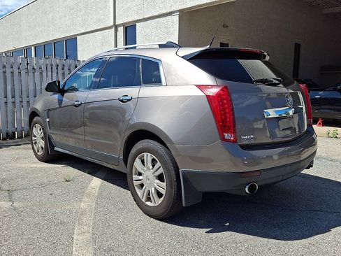 Used 2011 Cadillac SRX Luxury FWD image 4