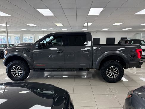 Used 2018 Ford F150 Raptor w/ Equipment Group 802A Luxury image 3