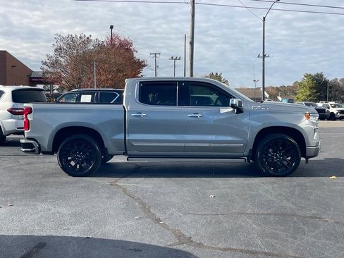 Used 2024 Chevrolet Silverado 1500 High Country w/ High Country Premium Package image 8