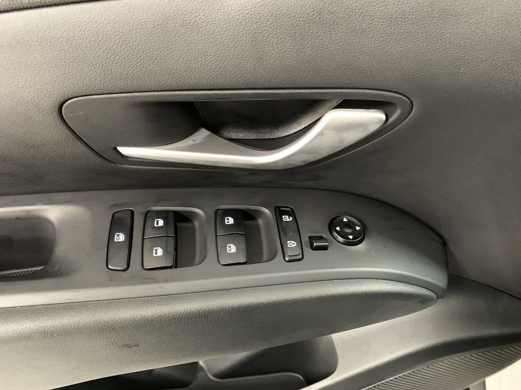 Used 2024 Hyundai Tucson SEL w/ Convenience Package FWD image 11