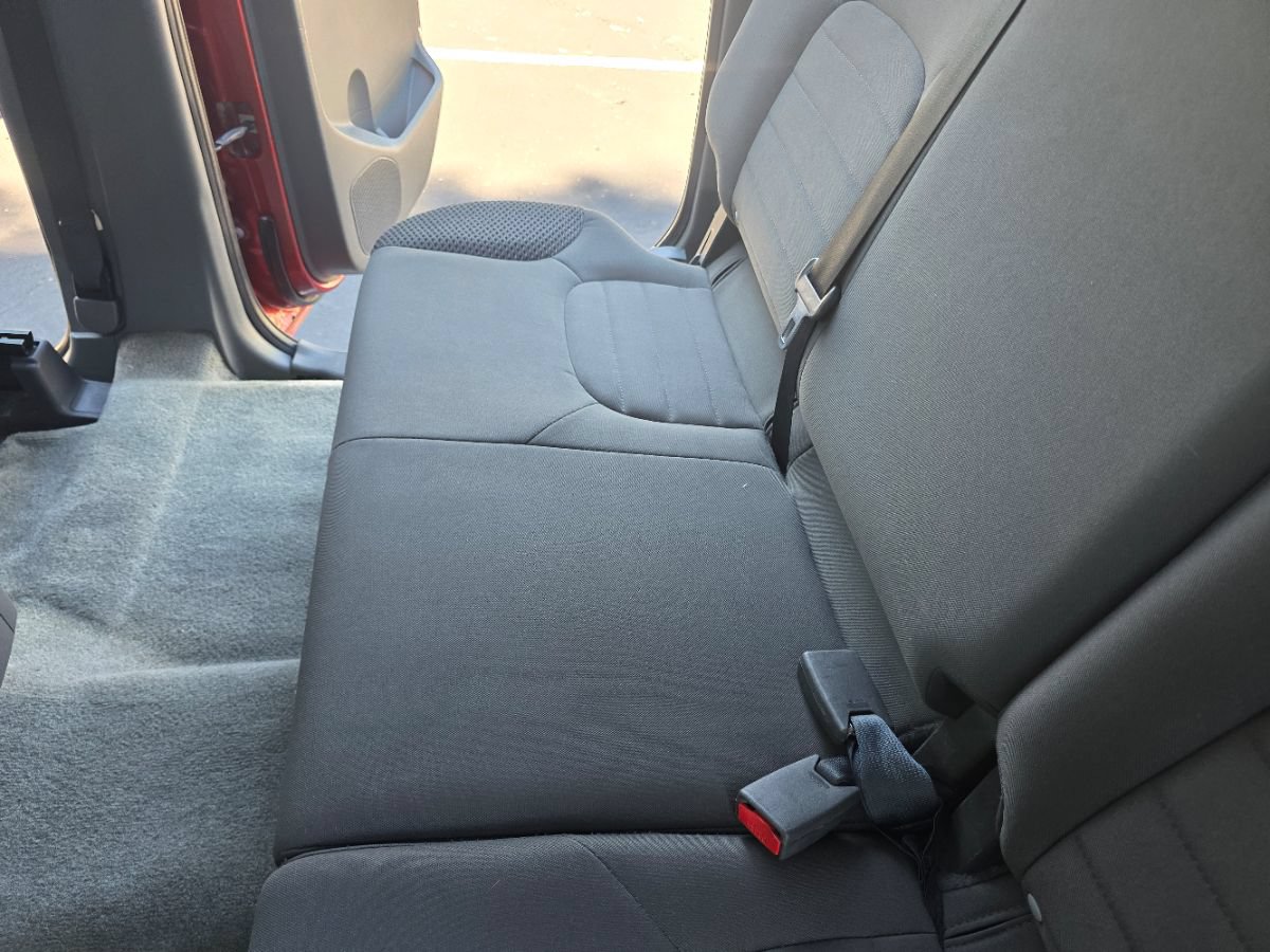 Used 2014 Nissan Frontier Desert Runner RWD image 31
