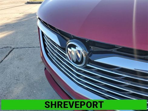 Certified 2024 Buick Enclave Premium image 31