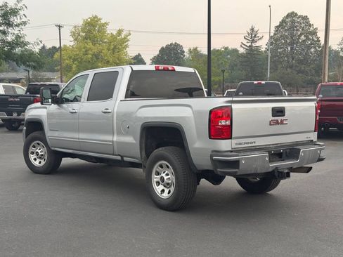 Used 2018 GMC Sierra 2500 SLE w/ SLE Fleet Preferred Package AWD/4WD image 5