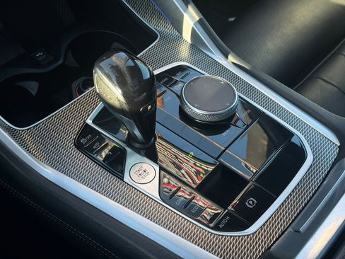 Used 2022 BMW X6 xDrive40i w/ M Sport Package image 50