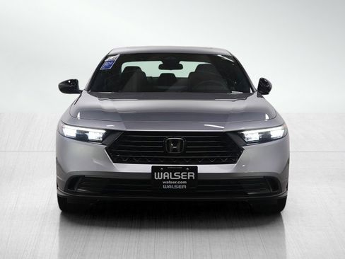 Used 2023 Honda Accord Sport image 8