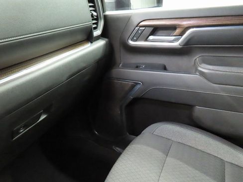 Used 2024 Chevrolet Silverado 2500 LT w/ Midnight Edition image 25