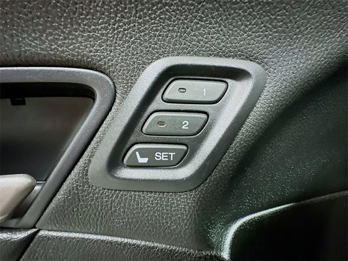 Used 2012 Honda Accord EX-L image 35