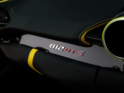 Used 2022 Ferrari 812 GTS RWD image 62
