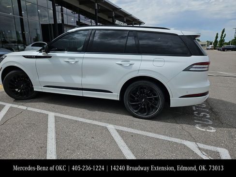 Used 2023 Lincoln Aviator Reserve w/ Equipment Group 201A AWD/4WD image 4