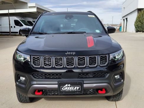 New 2026 Jeep Compass Trailhawk w/ Sun, Sound & Navigation Group AWD/4WD image 5