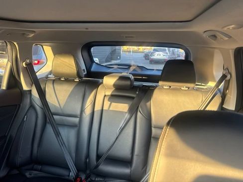 Used 2022 Nissan Rogue SL FWD image 10