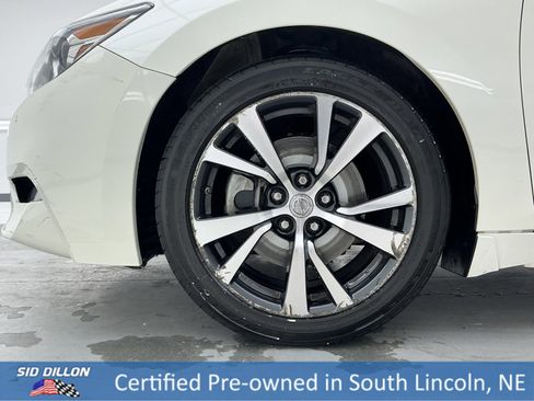 Used 2017 Nissan Maxima Platinum image 17