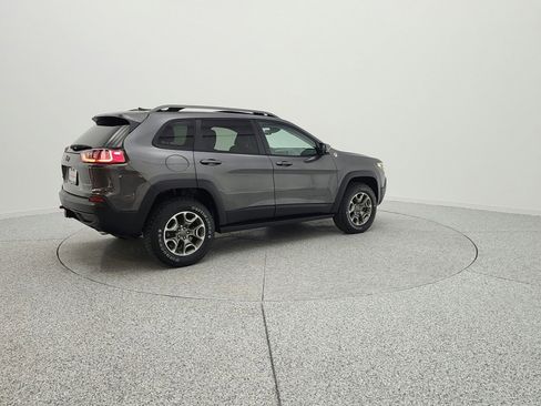 Used 2020 Jeep Cherokee Trailhawk image 5