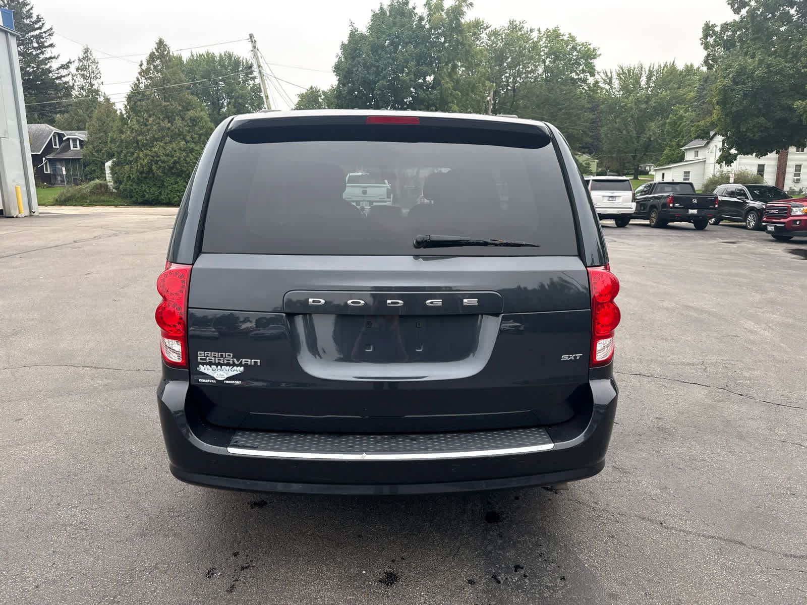 Used 2014 Dodge Grand Caravan SXT FWD image 4