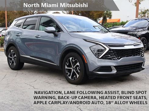 Used 2025 Kia Sportage EX image 1