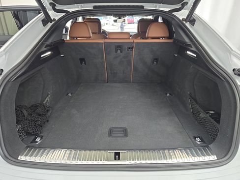 Used 2022 Audi e-tron Premium Plus w/ Premium Plus Package image 12