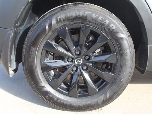 Certified 2025 MAZDA CX-50 AWD 2.5 S w/ Premium Package image 12