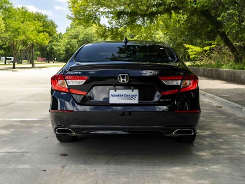 Used 2020 Honda Accord Sport image 8