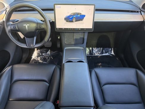 Used 2024 Tesla Model Y Long Range image 40