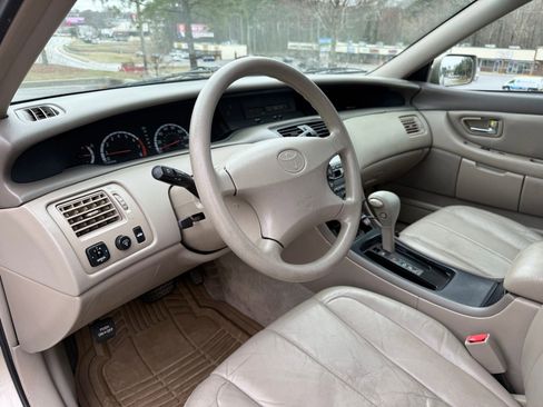 Used 2000 Toyota Avalon XL image 21