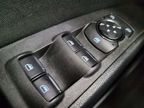 Used 2019 Ford Fusion SE FWD image 27