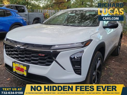 New 2026 Chevrolet Trax RS w/ Driver Confidence Package image 1