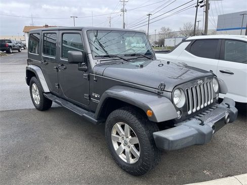 Used 2018 Jeep Wrangler Unlimited Sahara w/ Dual Top Group image 2
