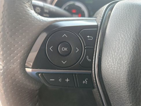 Used 2021 Toyota Avalon Limited image 15