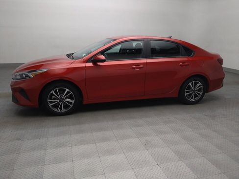 Used 2023 Kia Forte LXS w/ LXS Technology Package image 2