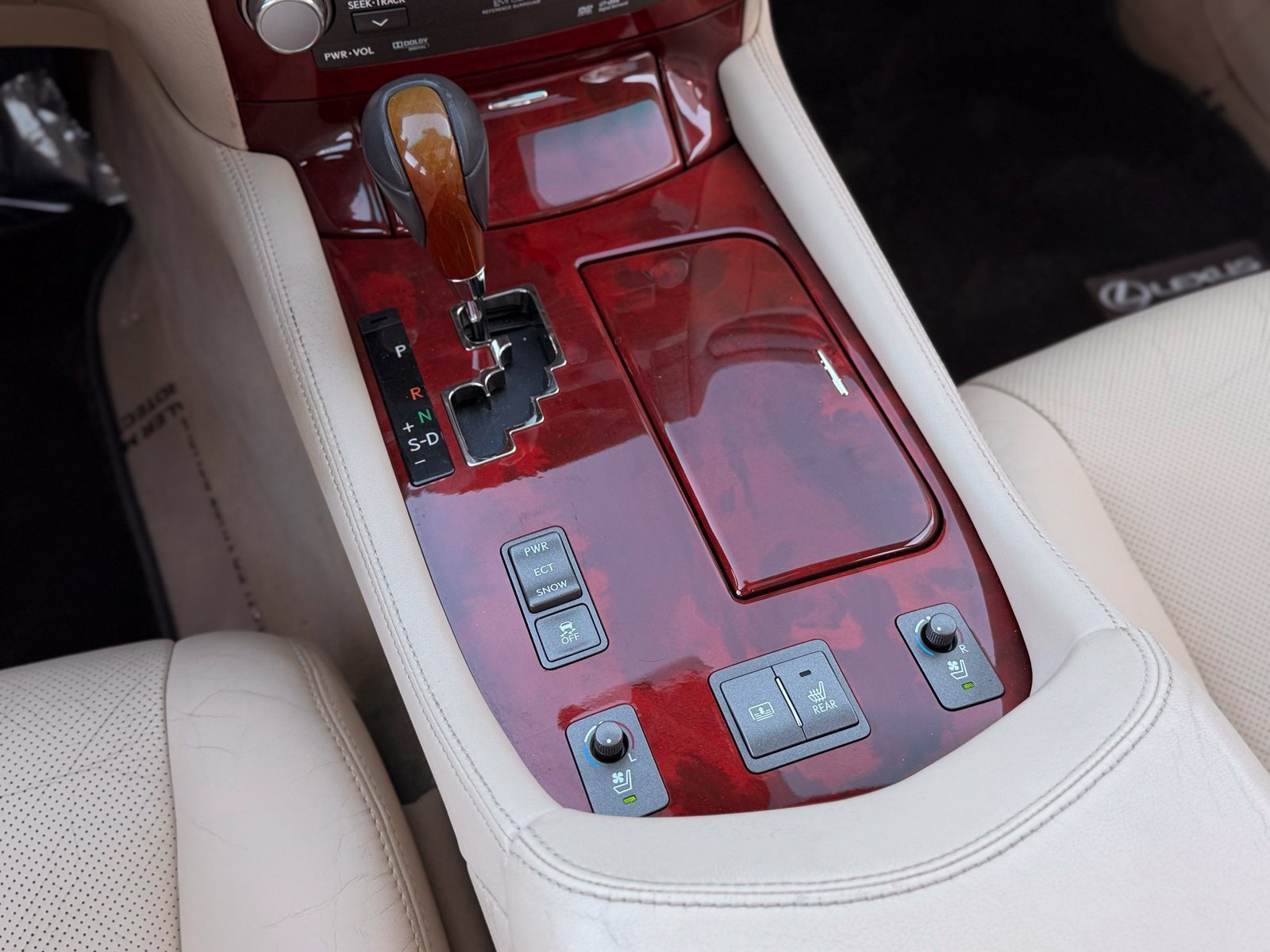 Used 2011 Lexus LS 460 AWD w/ Luxury Value Edition image 48