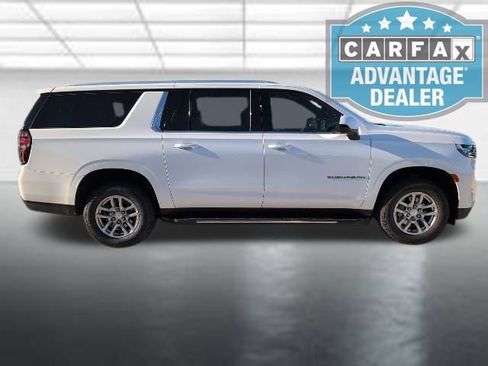 Used 2024 Chevrolet Suburban LT image 34