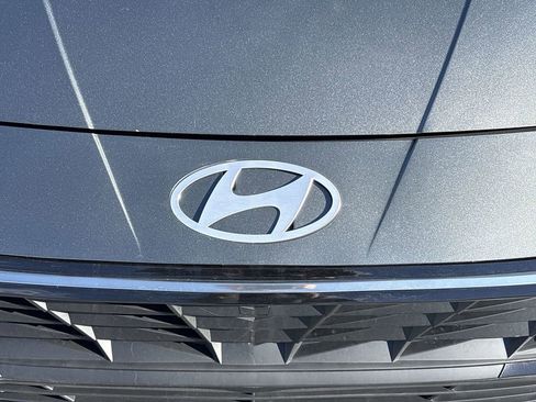 Used 2025 Hyundai Elantra SEL image 35