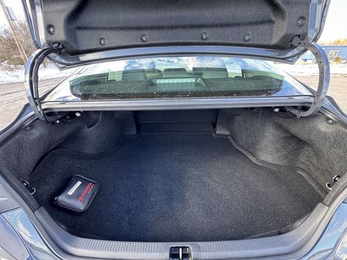 Used 2025 Toyota Camry LE image 13