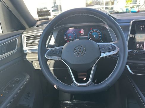 New 2026 Volkswagen Atlas Cross Sport SE image 14
